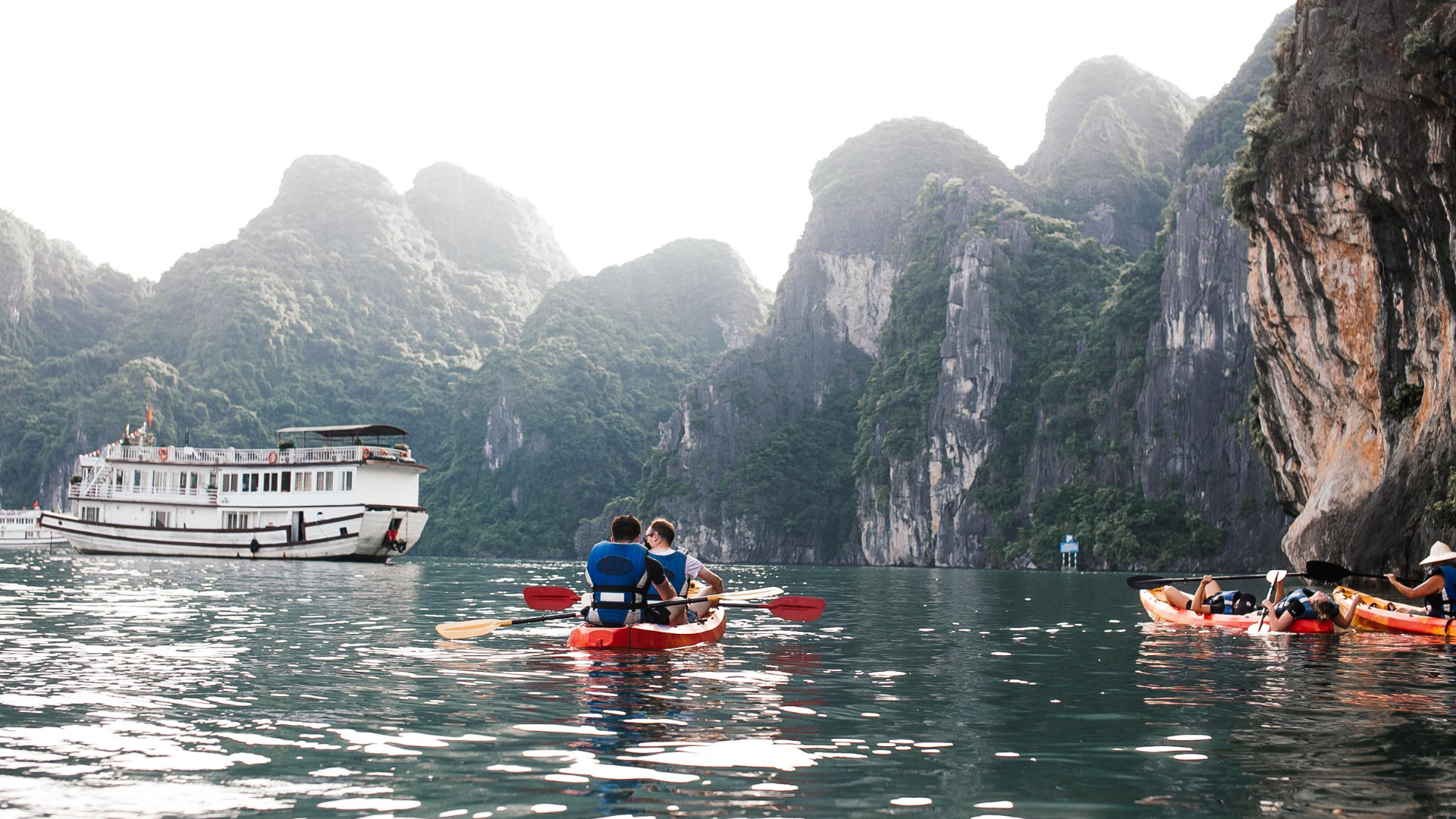 Athena Luxury Cruise Halong Bay