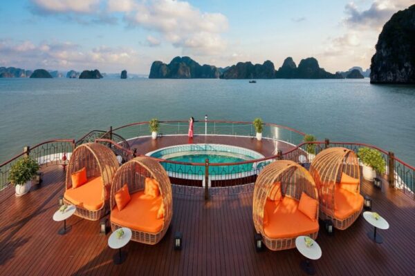 Indochine Premium Cruise Halong bay