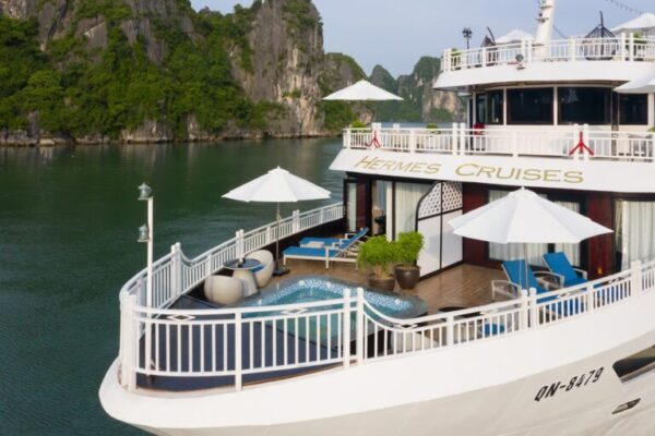 Hermes Cruise Halong bay