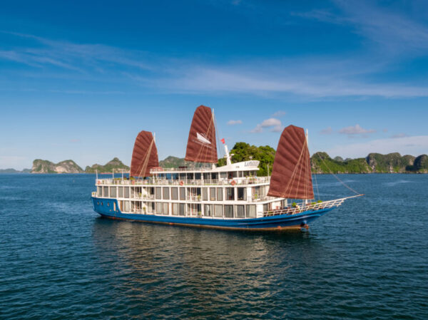 Le Journey Luxury cruise Halong bay