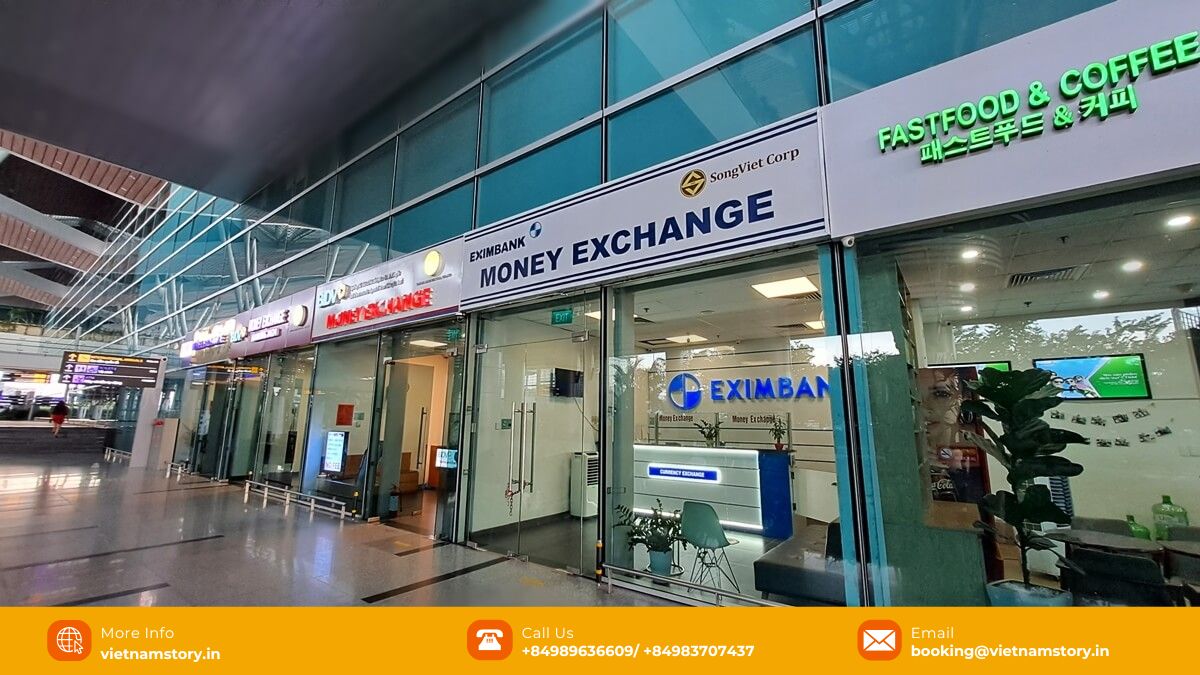 Exchange money at Da Nang International Airpot