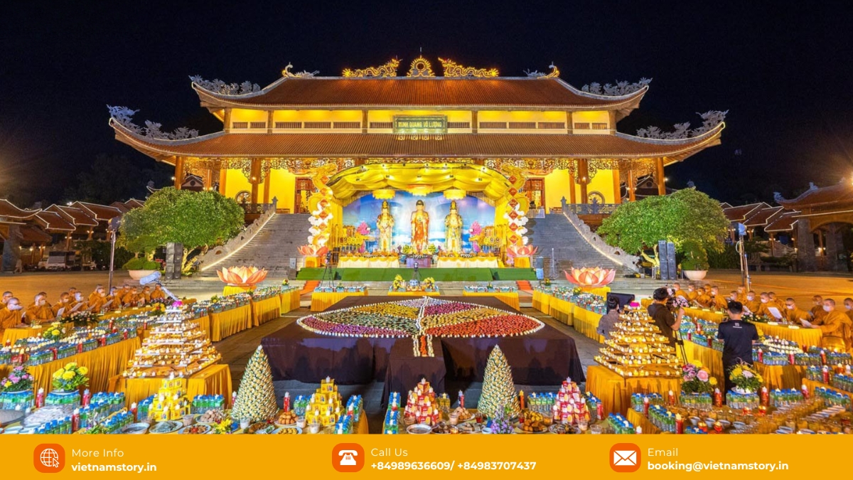 Buddhism in Vietnam: Discover Peace & Sacred Traditions 4 Monks participating in a ceremony, illustrating the deep influence of Buddhism on Vietnamese culture and daily life.