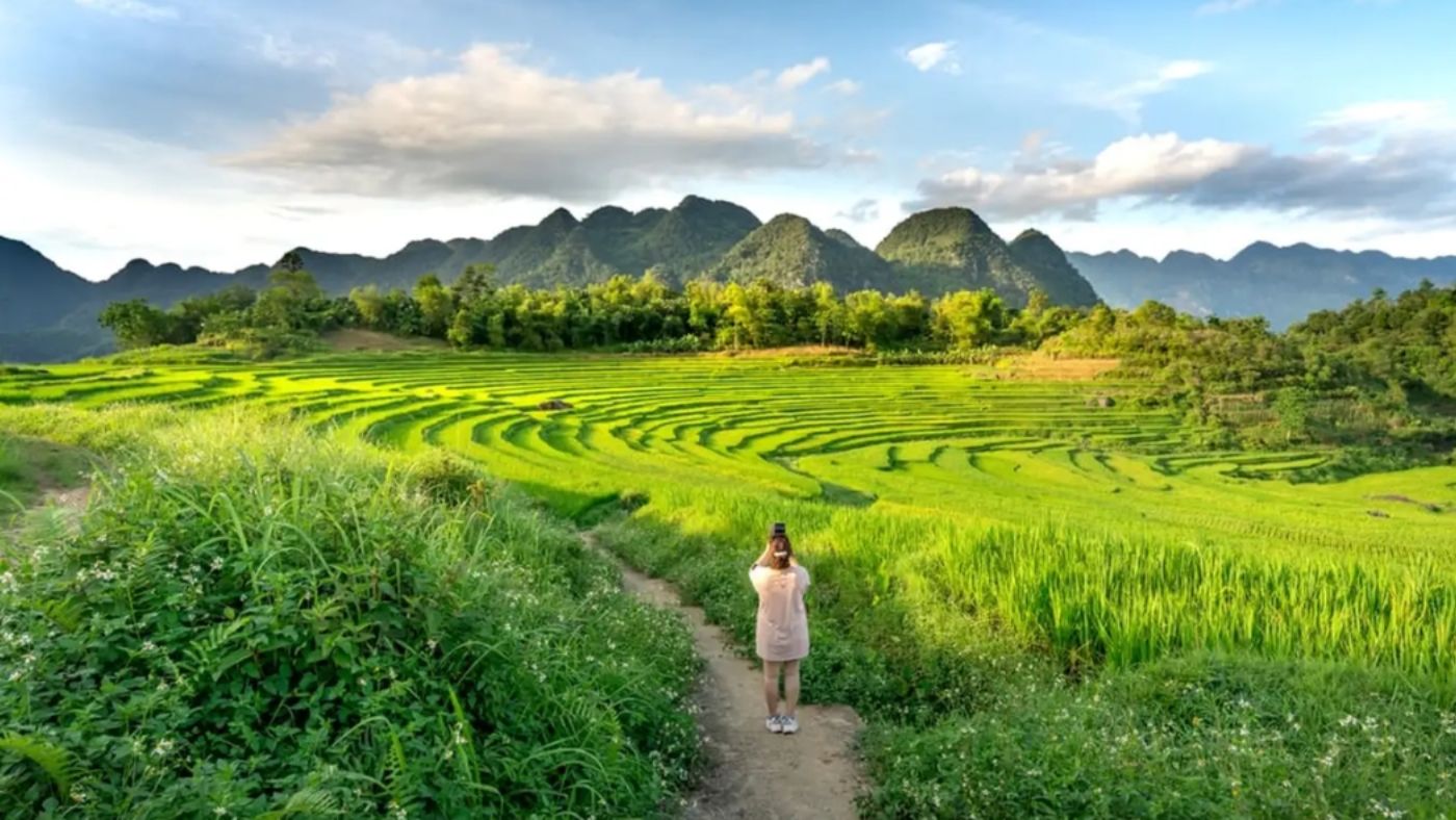 There are many activities when traveling to Pu Luong