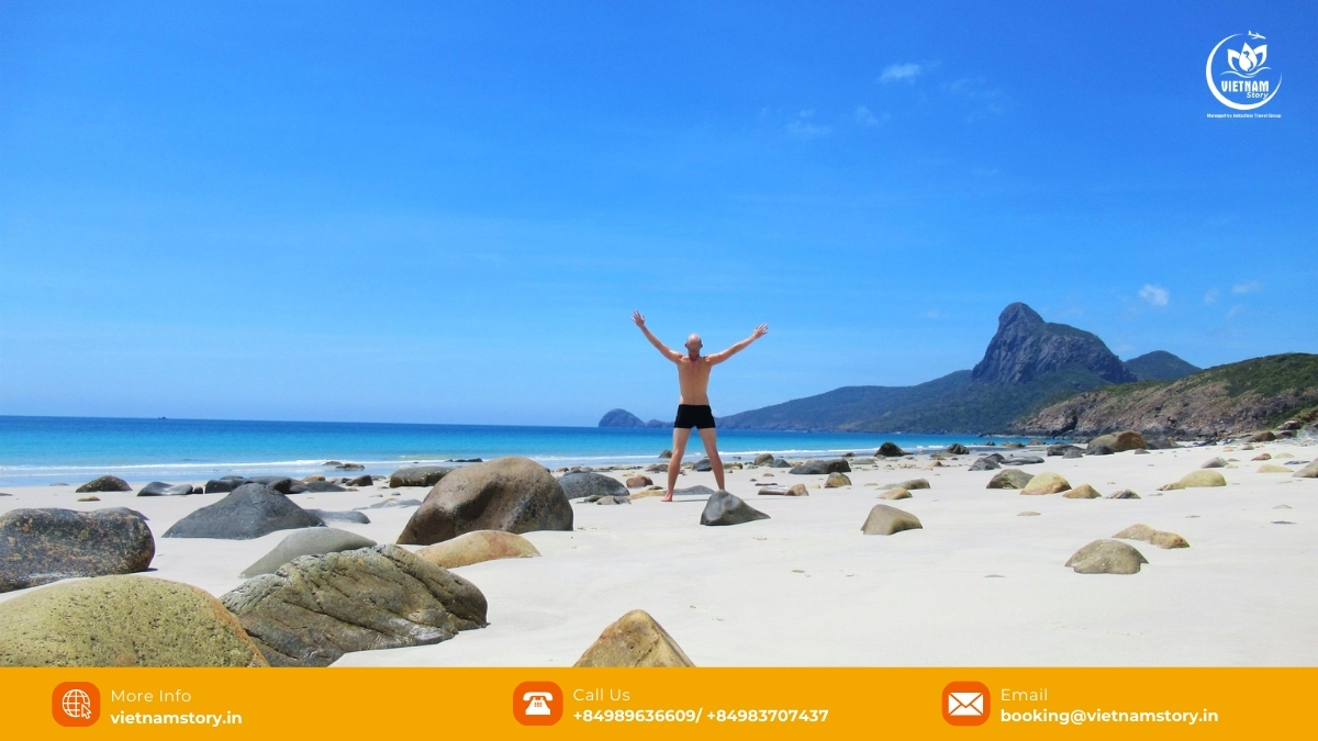 The serene, long sandy stretches like Bai Nhat on Con Dao Islands will leave you in awe. Beautiful secluded beach with clear water on Con Dao Island, Vietnam