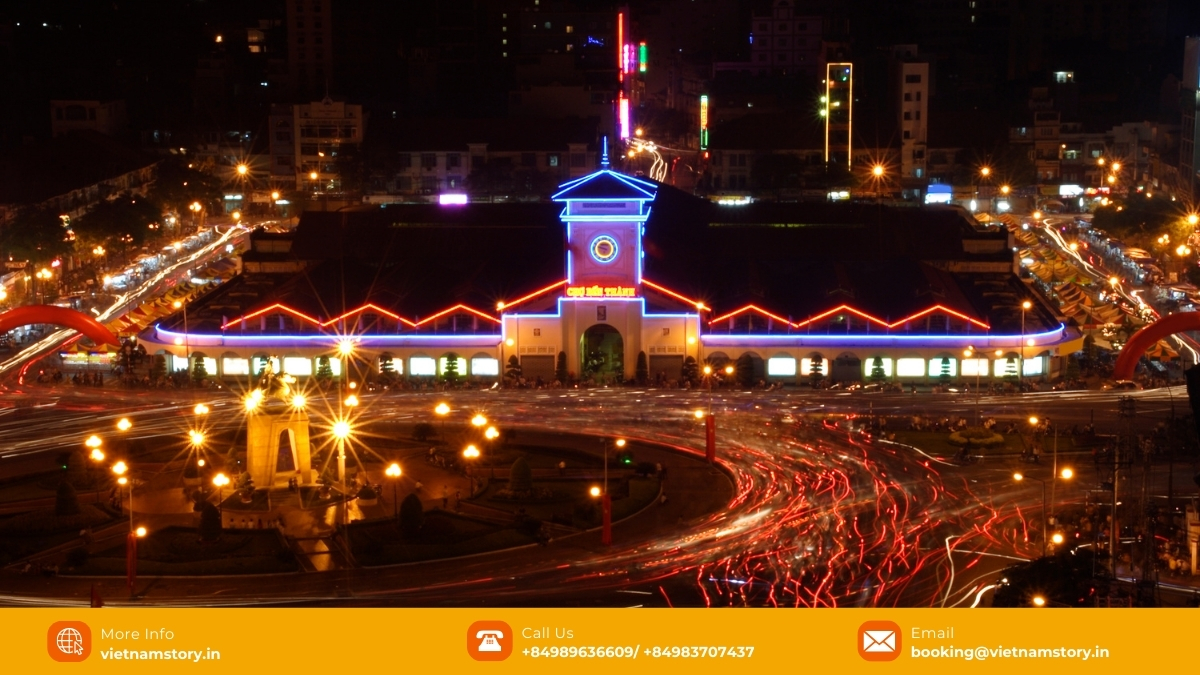 Vietnam Night Markets: A Vibrant Guide to Culture, Food & Shopping 5 Pop-up restaurants and stalls bustling with activity at Ben Thanh Night Market, Ho Chi Minh City.