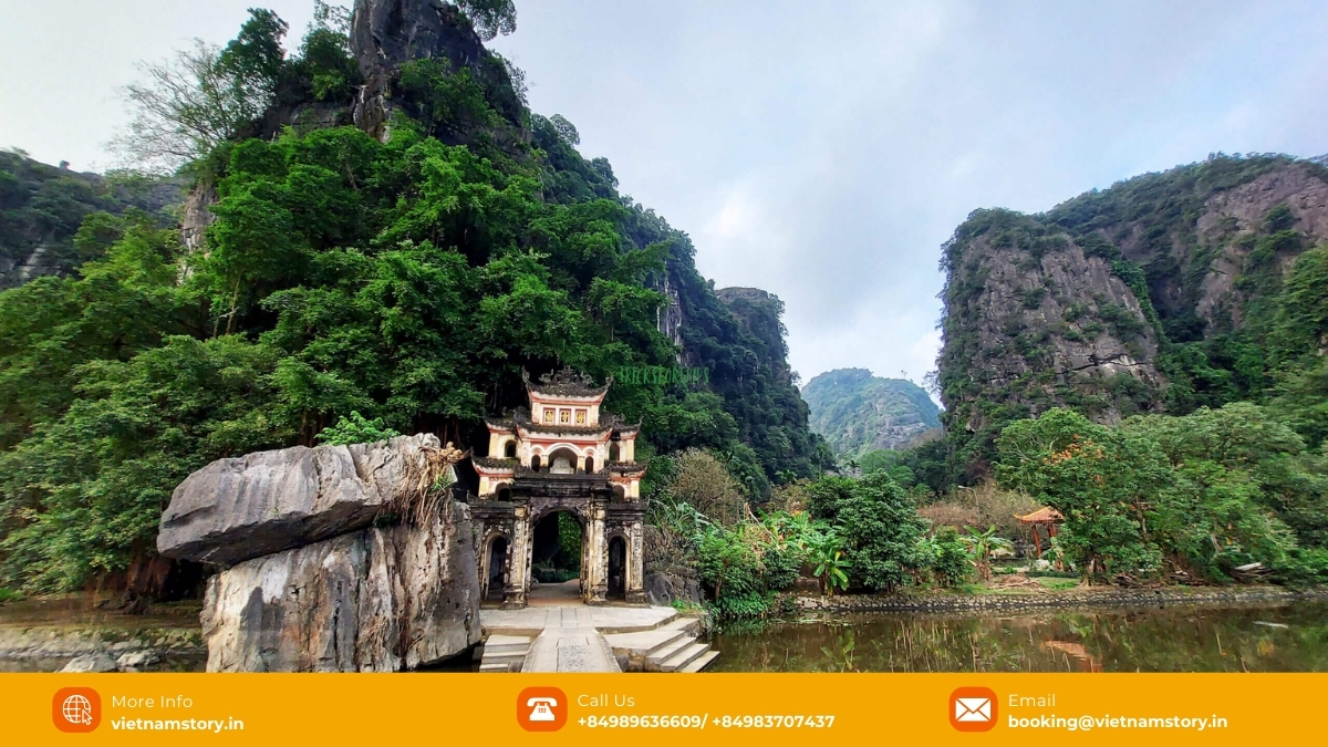 Kong Skull Island Vietnam: Journey to 7 breathtaking natural wonders seen on screen 3 Bich Dong Pagoda attracts a plethora of Buddhist pilgrims and tourists every year