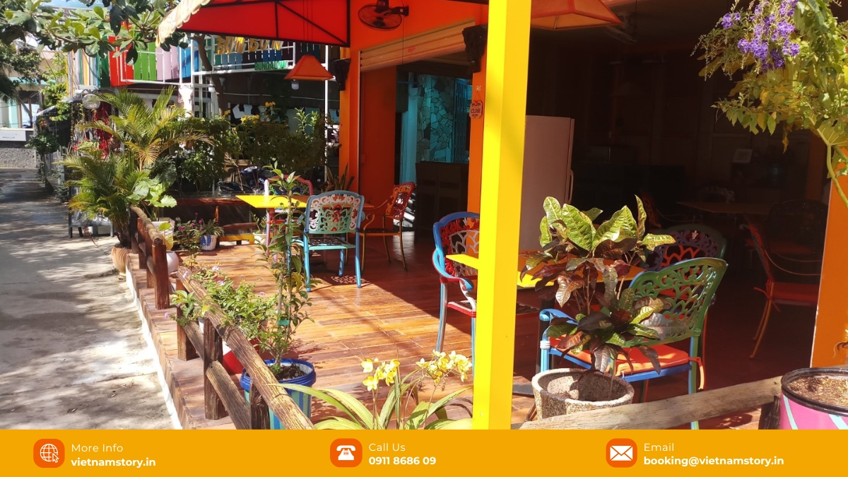 Finding a taste of home in paradise: A guide to the best Indian restaurants in Phu Quoc 8 Healthy Indian food is served at Sandip Phu Quoc Indian Restaurant